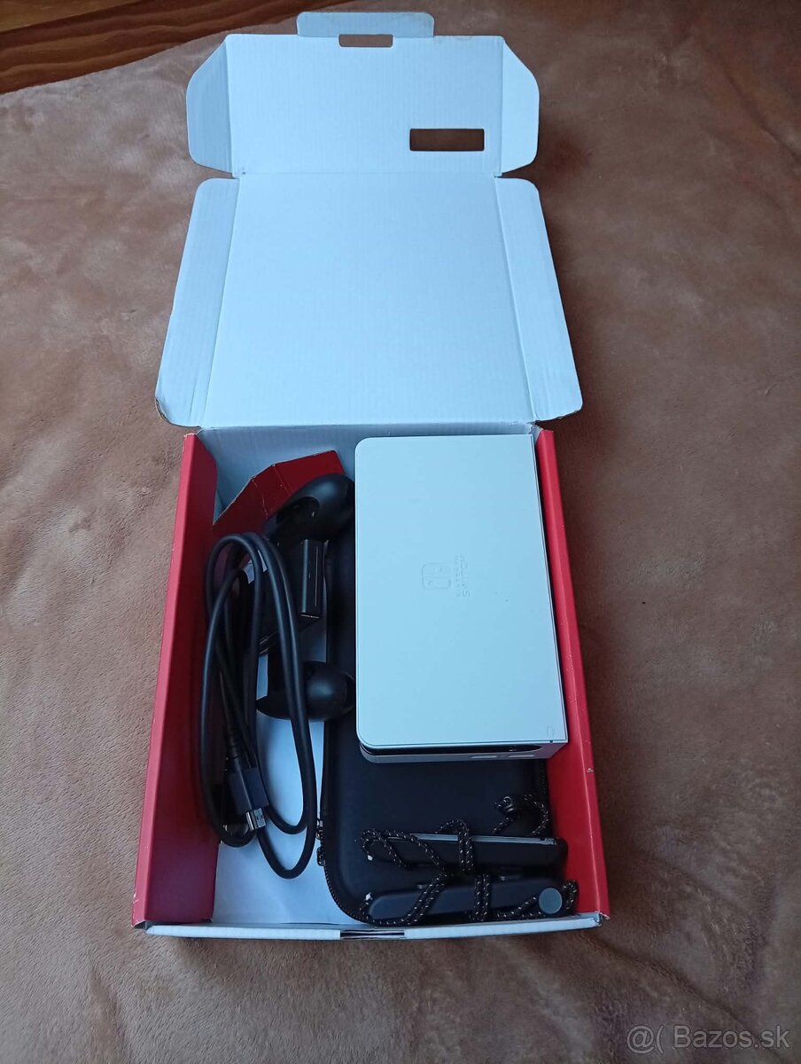 Nintendo Switch OLED - 7