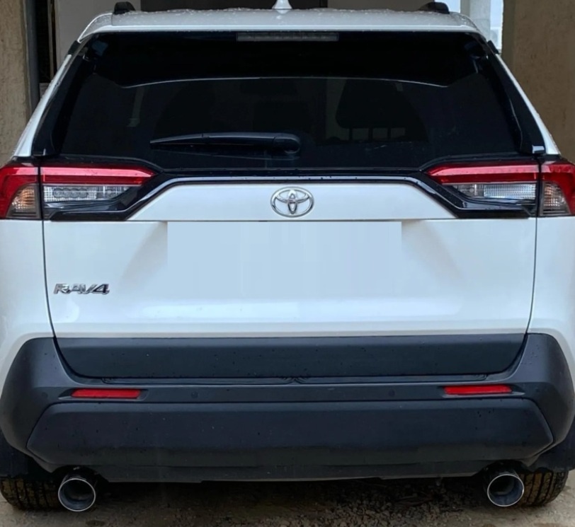 Leštená Nerezová univerzálna koncovka výfuku Logo Akrapovič - 7