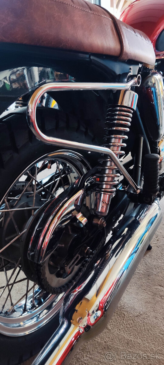 Triumph Bonneville T100 - 7