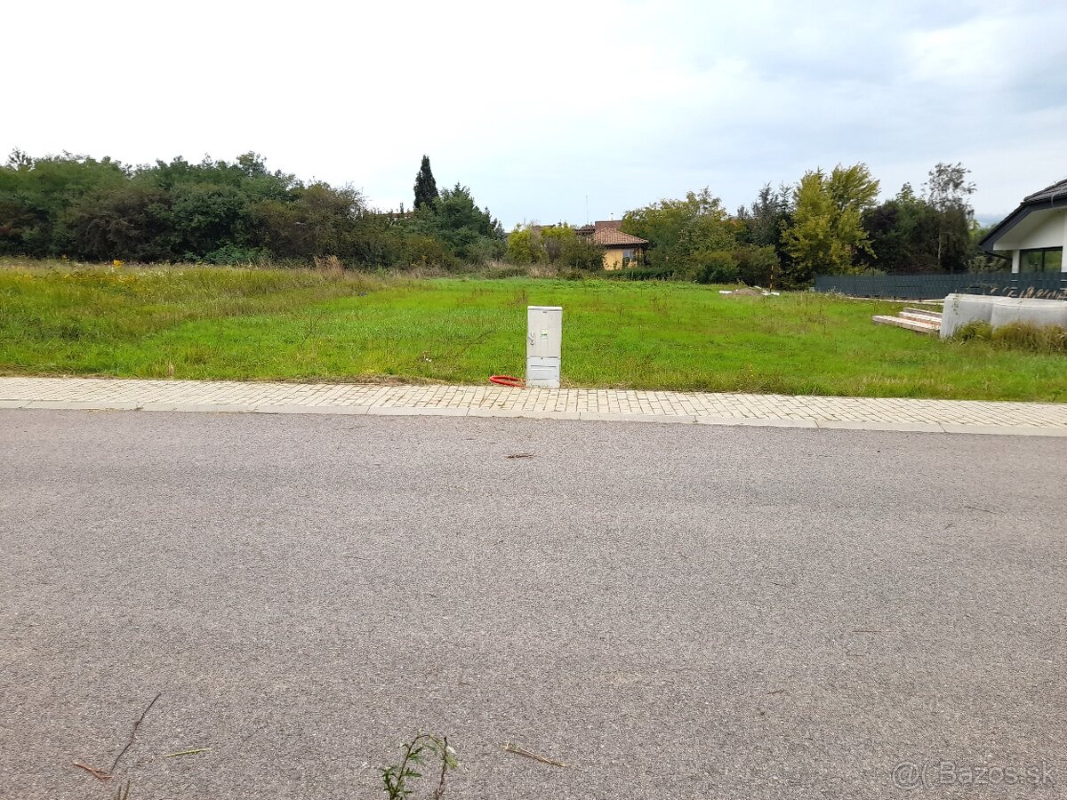 Na predaj stavebný pozemok Beniakovce - 7