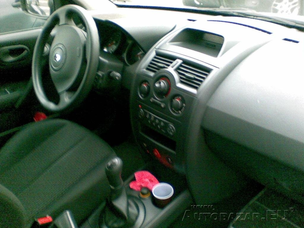 Renault Megan. 1.5 diesel - 7