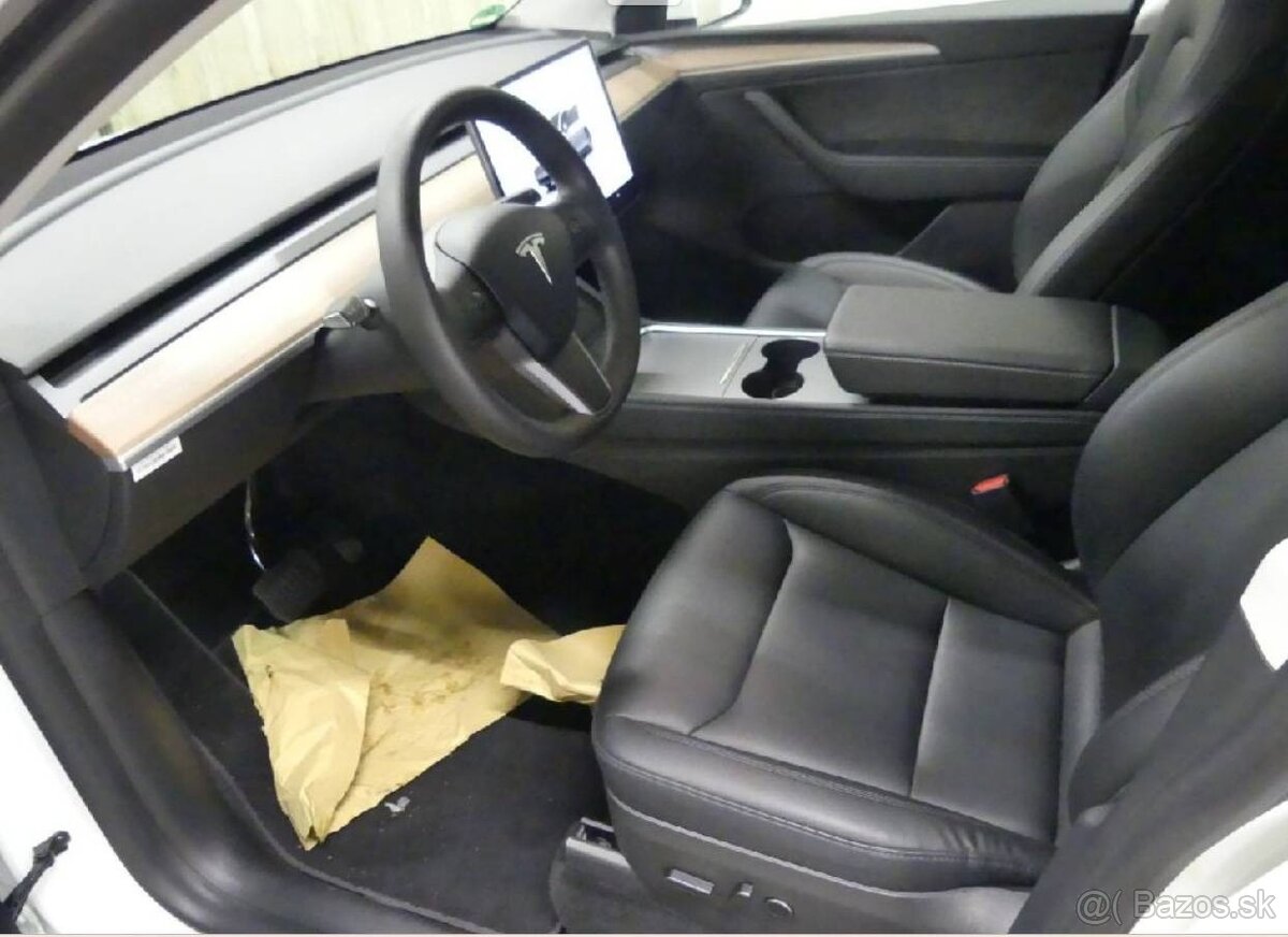 Tesla Model Y 2023 Long Range AWD - 7