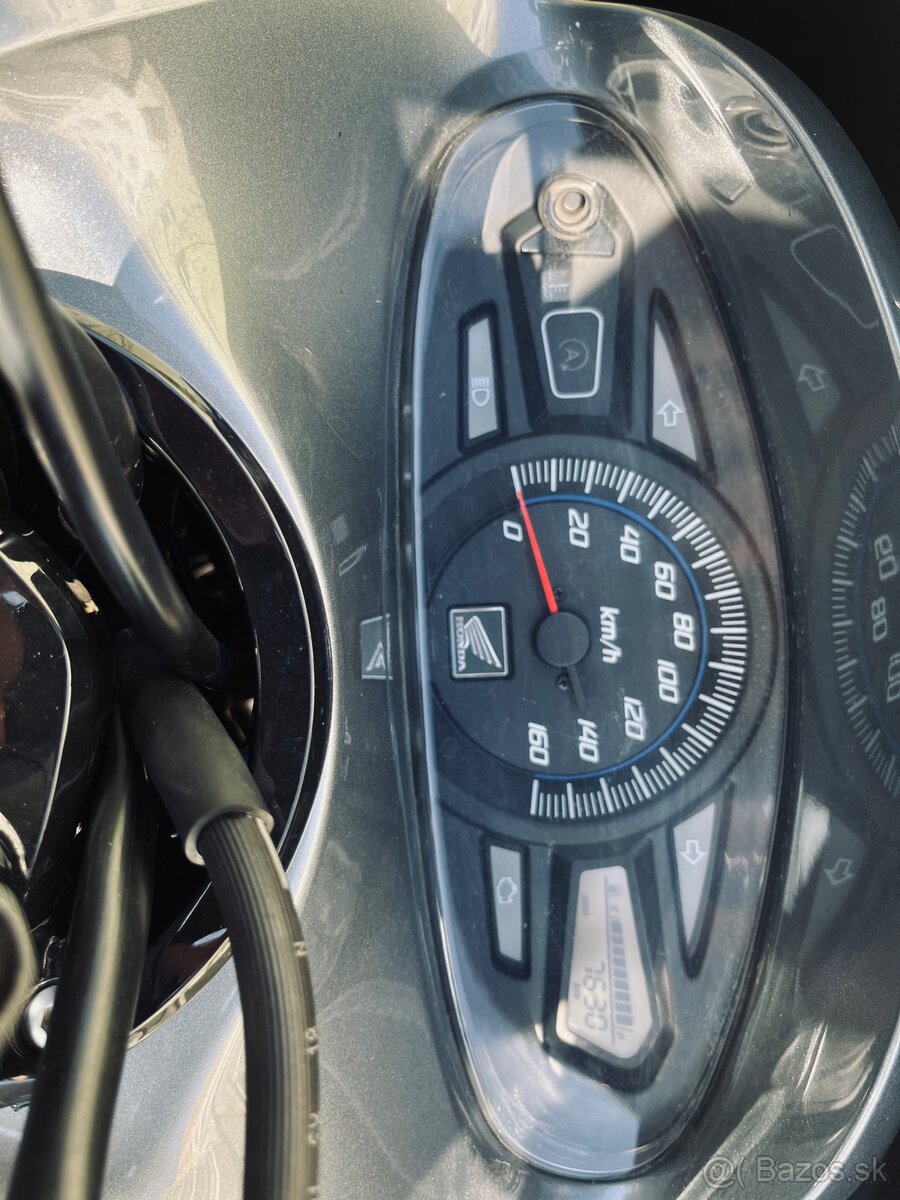 Predám Honda pcx 125 - 7