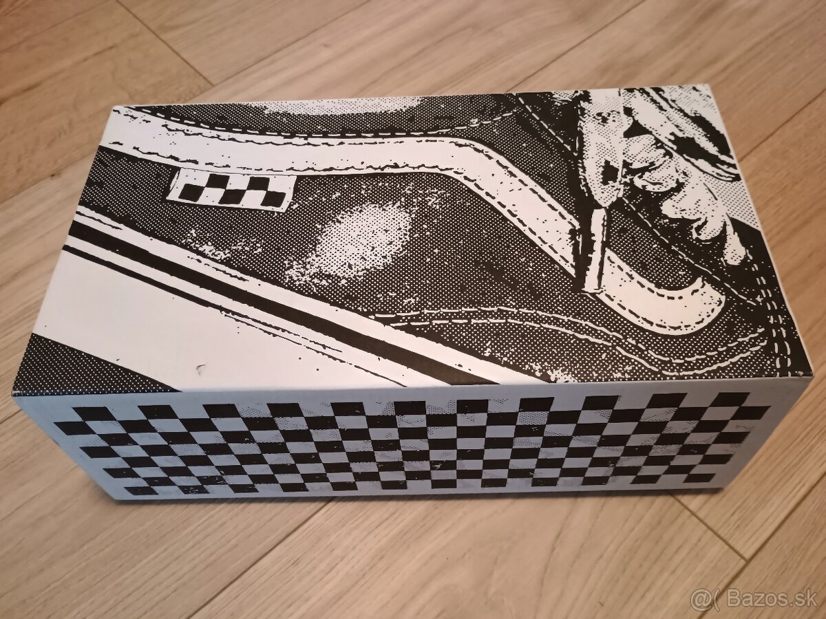 Slip on tenisky Vans Skate - 7