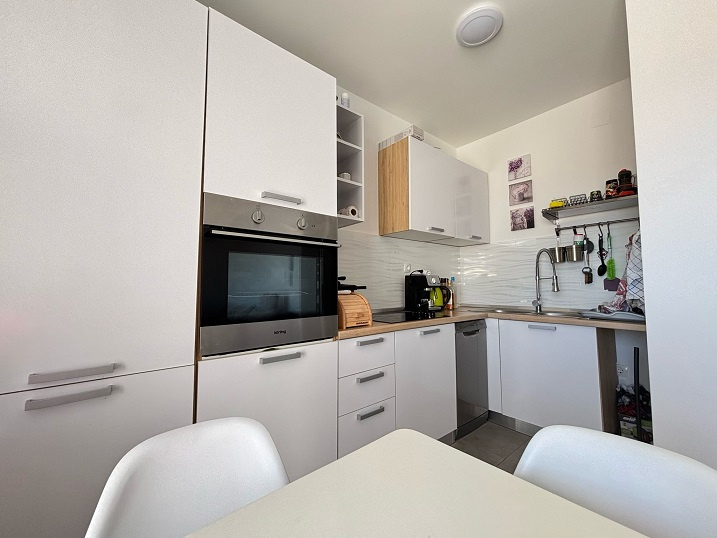 Chorvátsko-Dvojizbový zariadený apartmán s výhľadom na more - 7