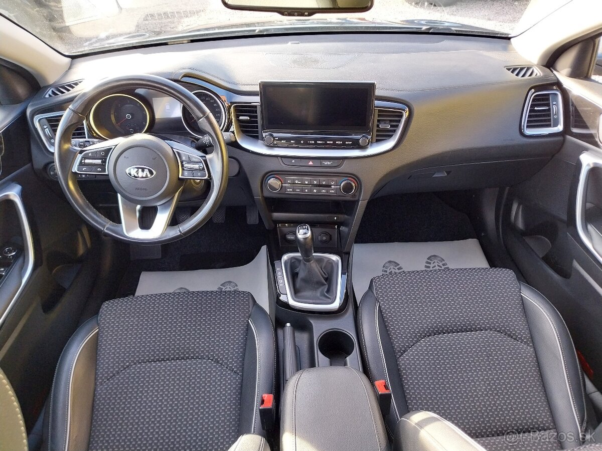 Kia Ceed SW 1.6 CRDi Silver - 7