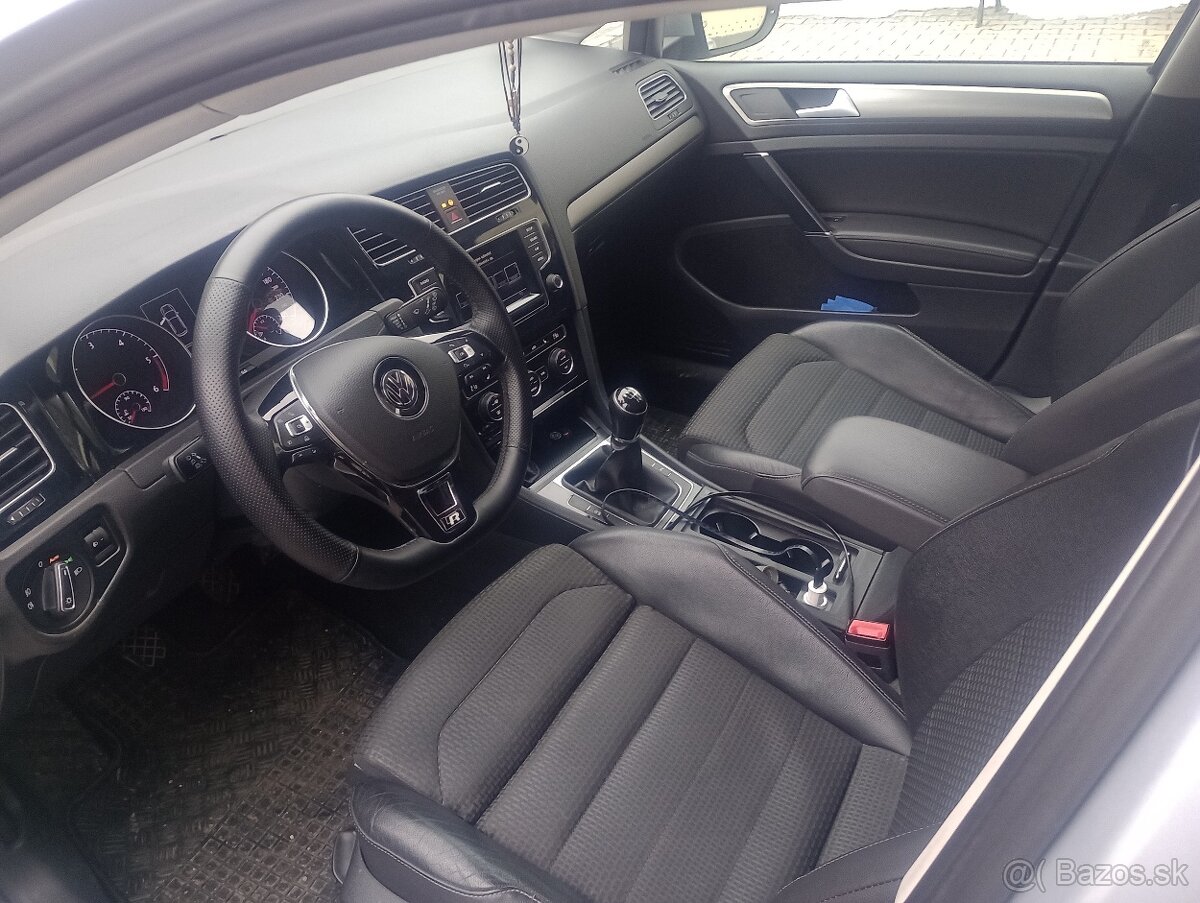 Volkswagen Golf 7 R-line 1.6Tdi - 7