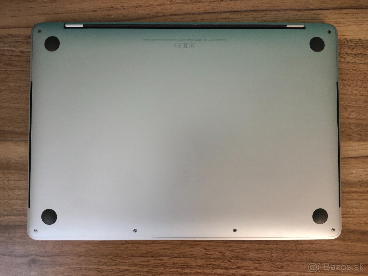 Apple MacBook Pro 13 2017 – i5 / 8GB / 256GB - 7