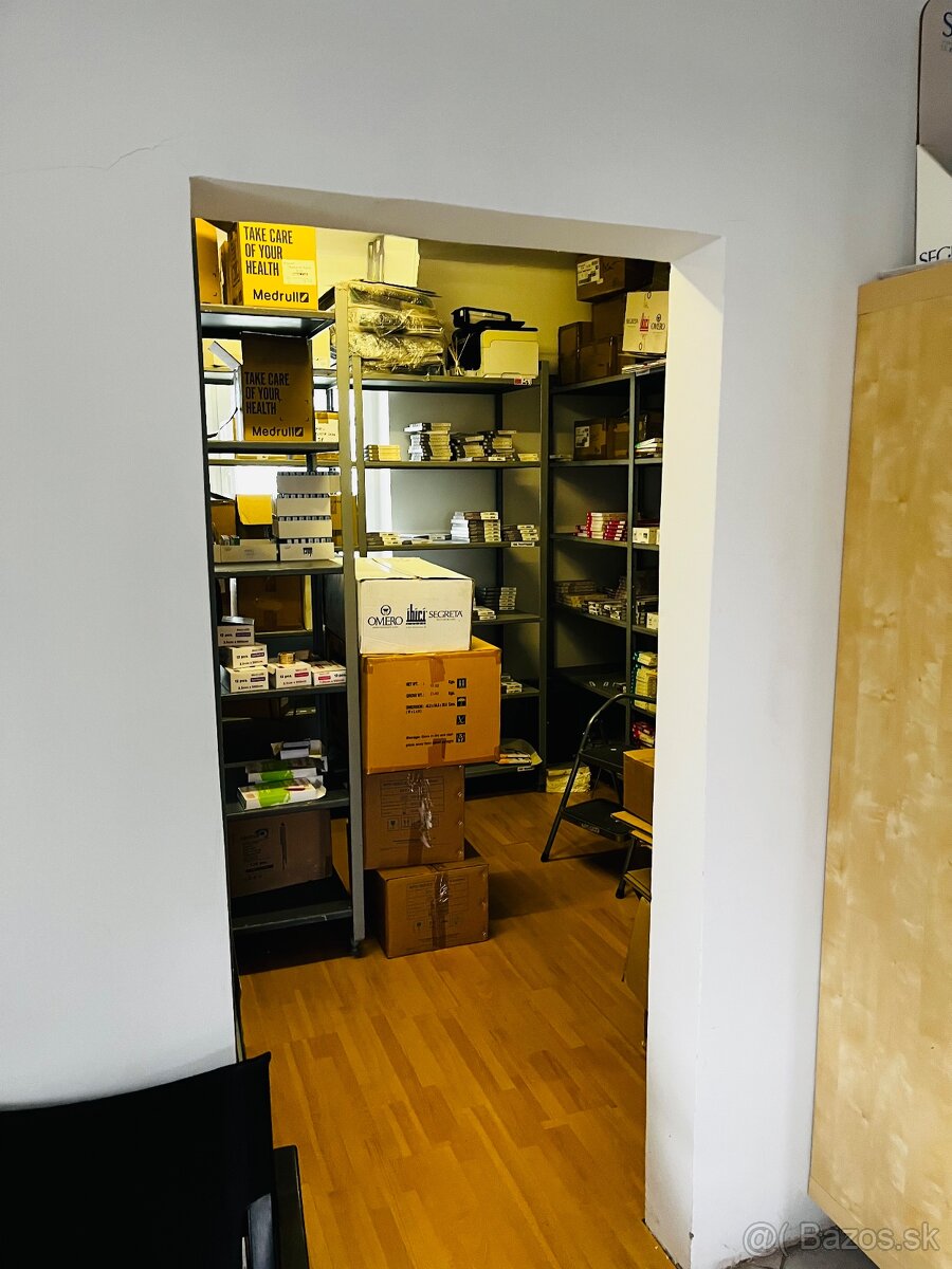 POLYFUNKČNÝ OBJEKT, 692m2, VT - 7