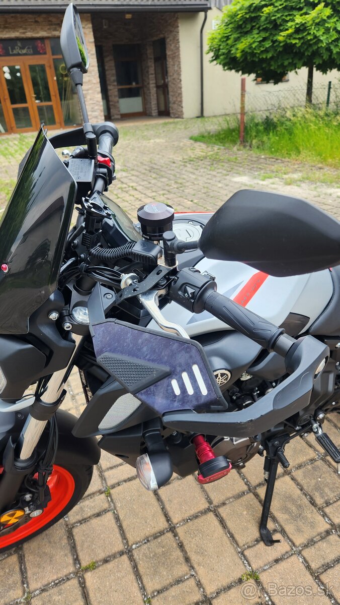 Yamaha MT07 - 7