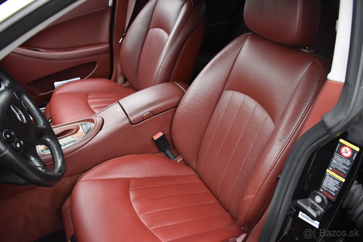 Mercedes-Benz CLS Sedan 350 CGI Blue Elegance - 7