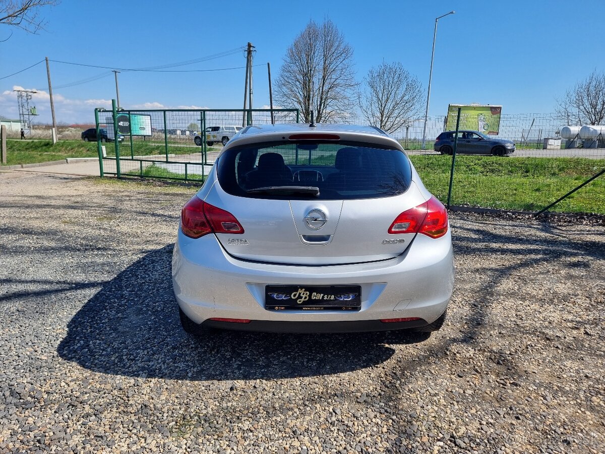 Opel Astra 1.4 - 7
