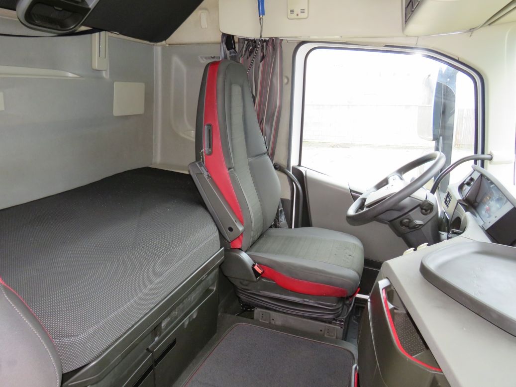 VOLVO FH 460 E6 I-SAVE – 08/2020 – 412 264 - 7