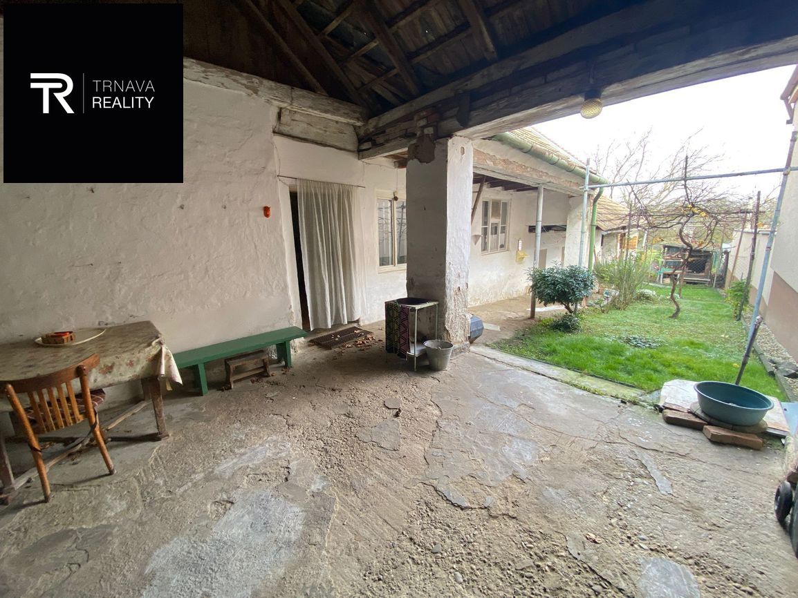 Starší rodinný dom, pozemok o výmere 945 m2, Jaslovské Bohun - 7