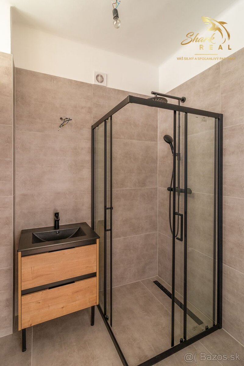 4i byt s otvorenou dispozíciou a 2 balkónmi v srdci Starého - 7