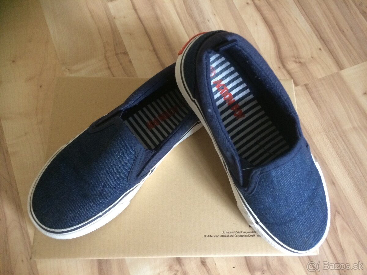 SPOLOČENSKÉ TOPÁNKY - 7