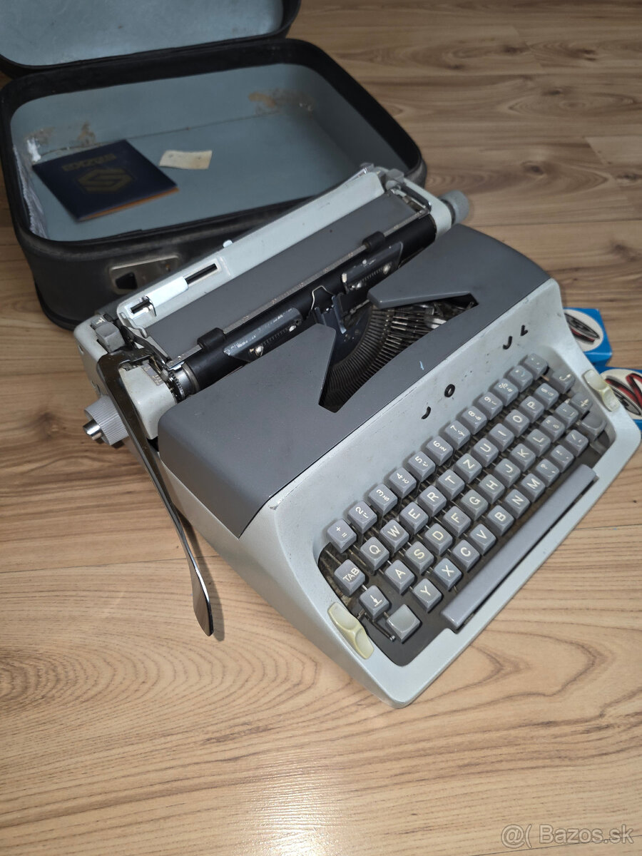 Písací stroj Consul 211 P - 7