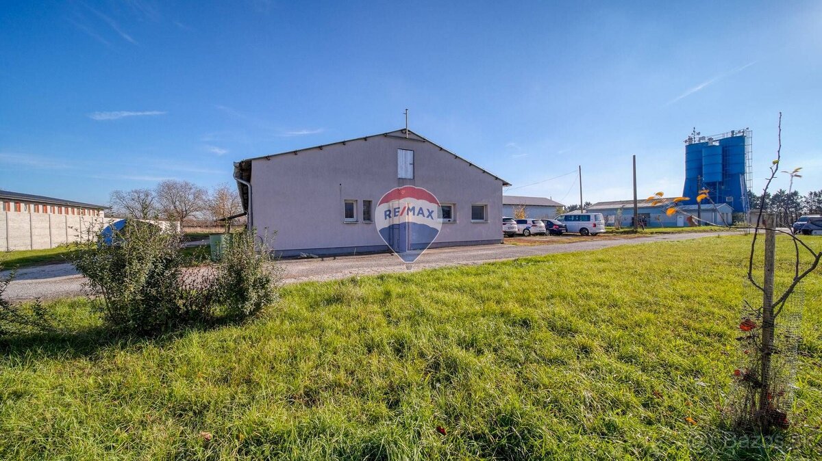 Priemyselný areál na predaj, Rakovice - 7