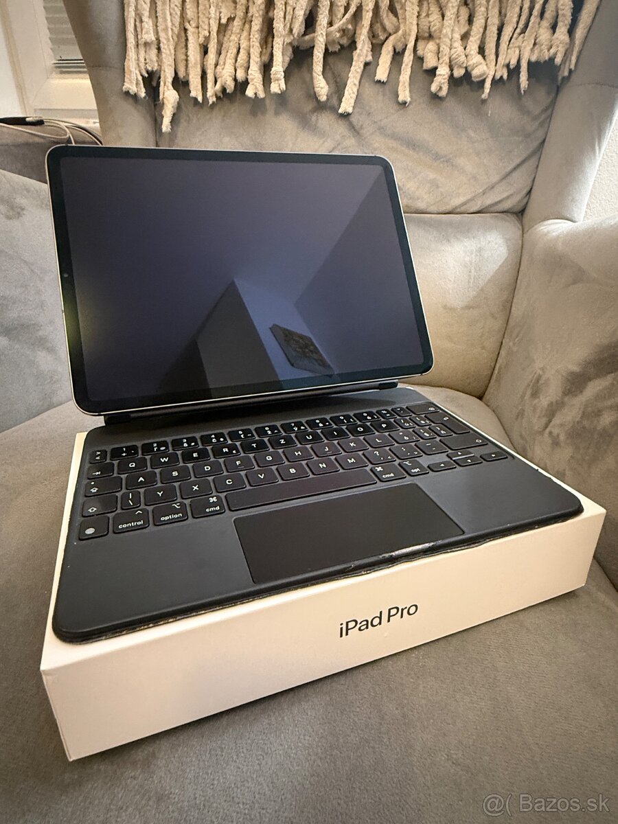 iPad Pro 11” (2.gen.) 256GB wifi cellular + magic keyboard - 7