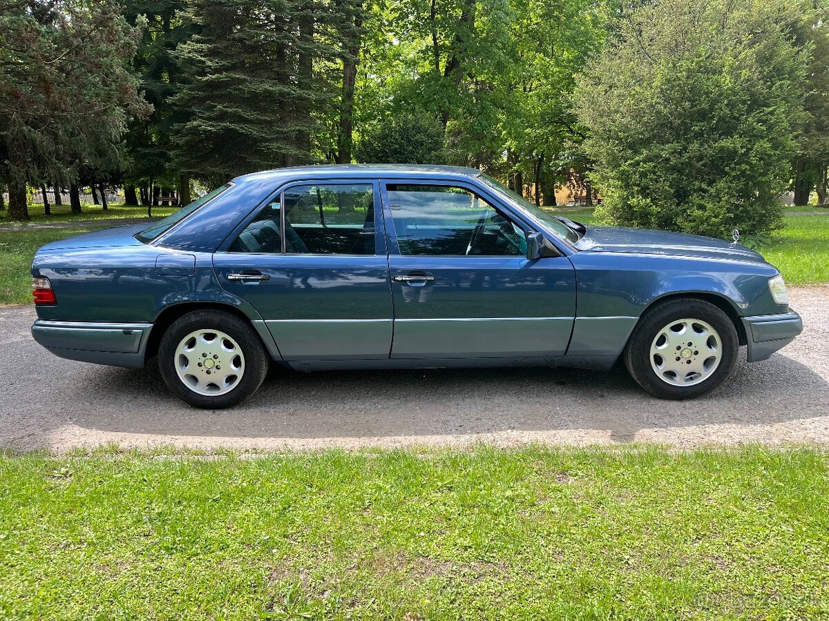 Mercedes W124 E220, 62666km - 7