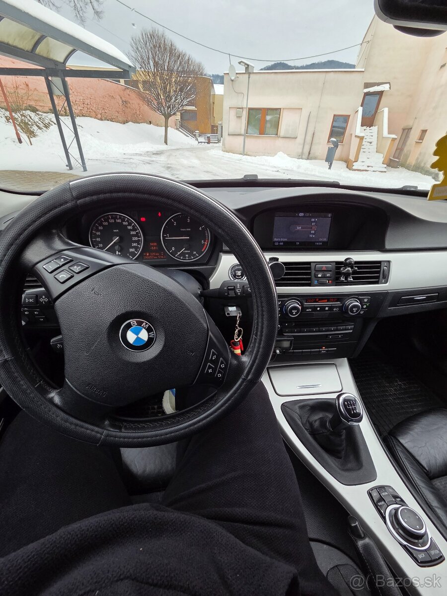 Bmw e90 318d facelift - 7