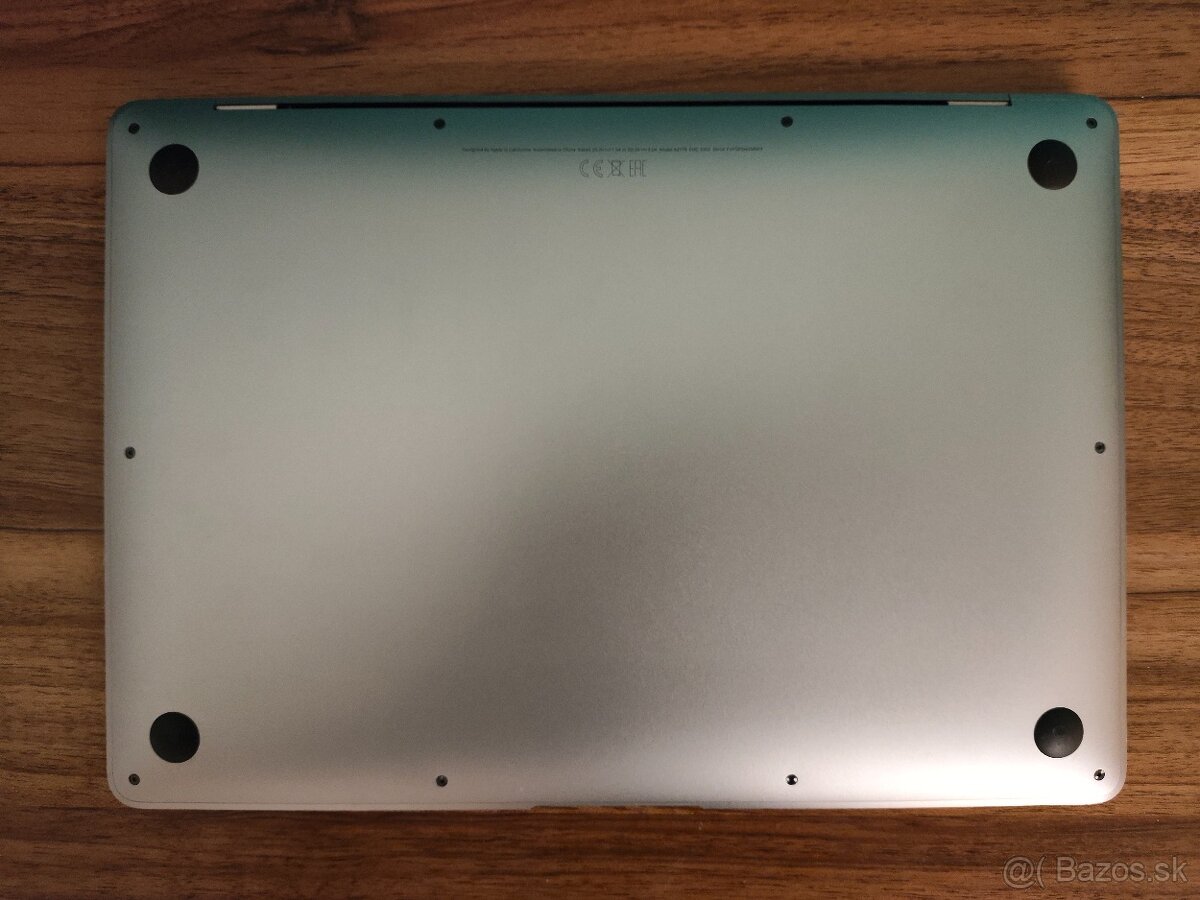 MacBook Air 2020 | i5 • 16GB • 256GB SSD - 7