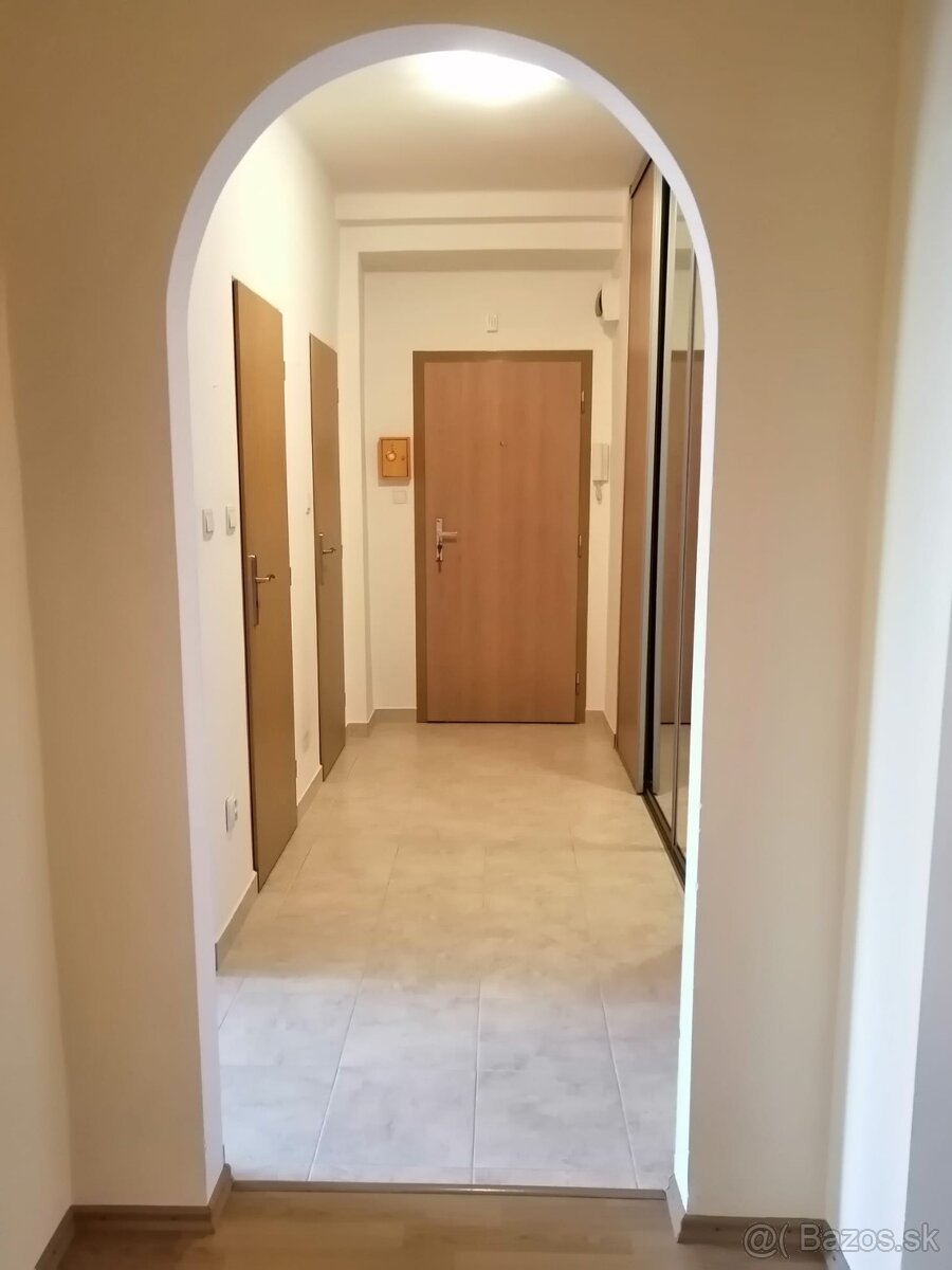 Rezervovaný - Slnečný 2-izb. byt v Krasňanoch - 7