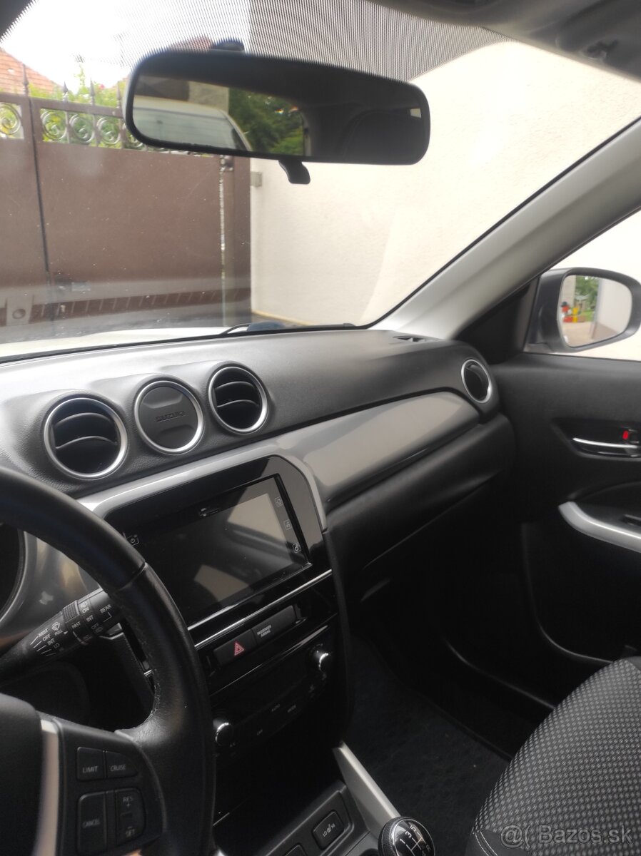 Suzuki Vitara 1.6 - 7