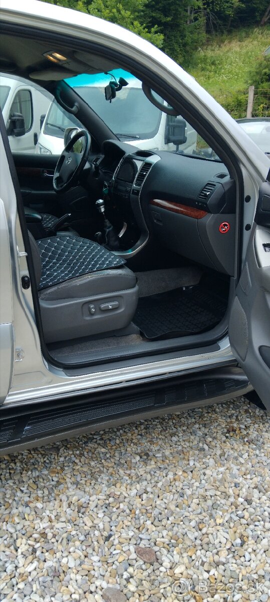 TOYOTA Land cruiser 120 D4D - 7