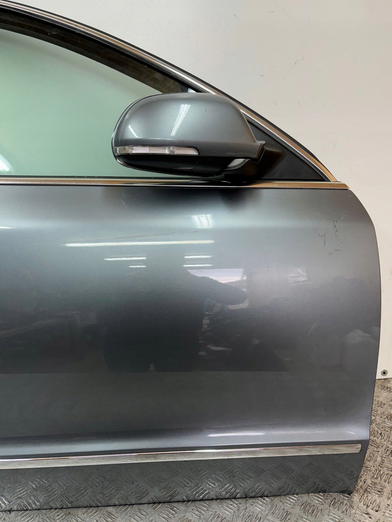 Škoda Superb II 2 2008- pravé predné dvere - 7