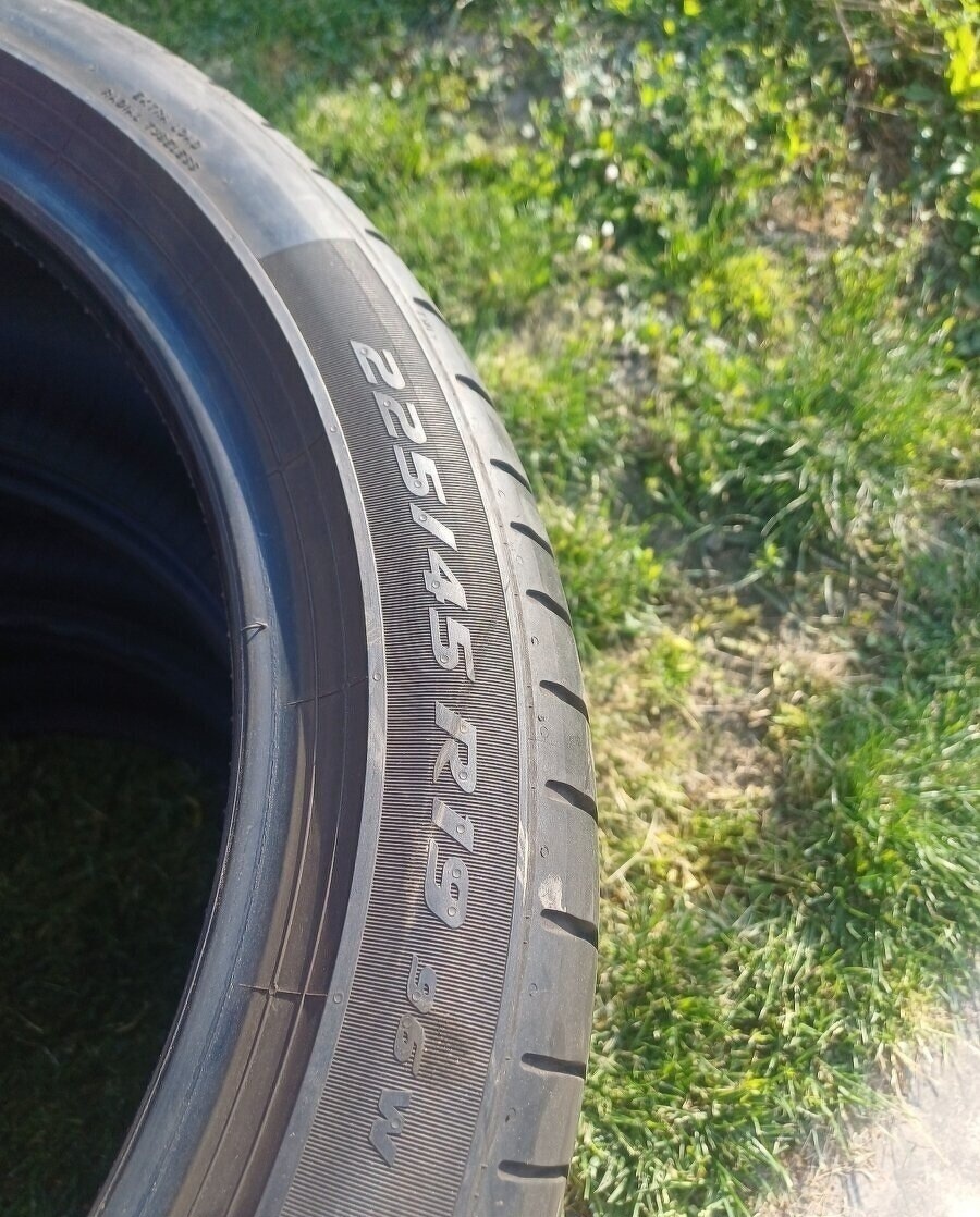 225/45 r19 letné pneumatiky ,Pirelli - 7