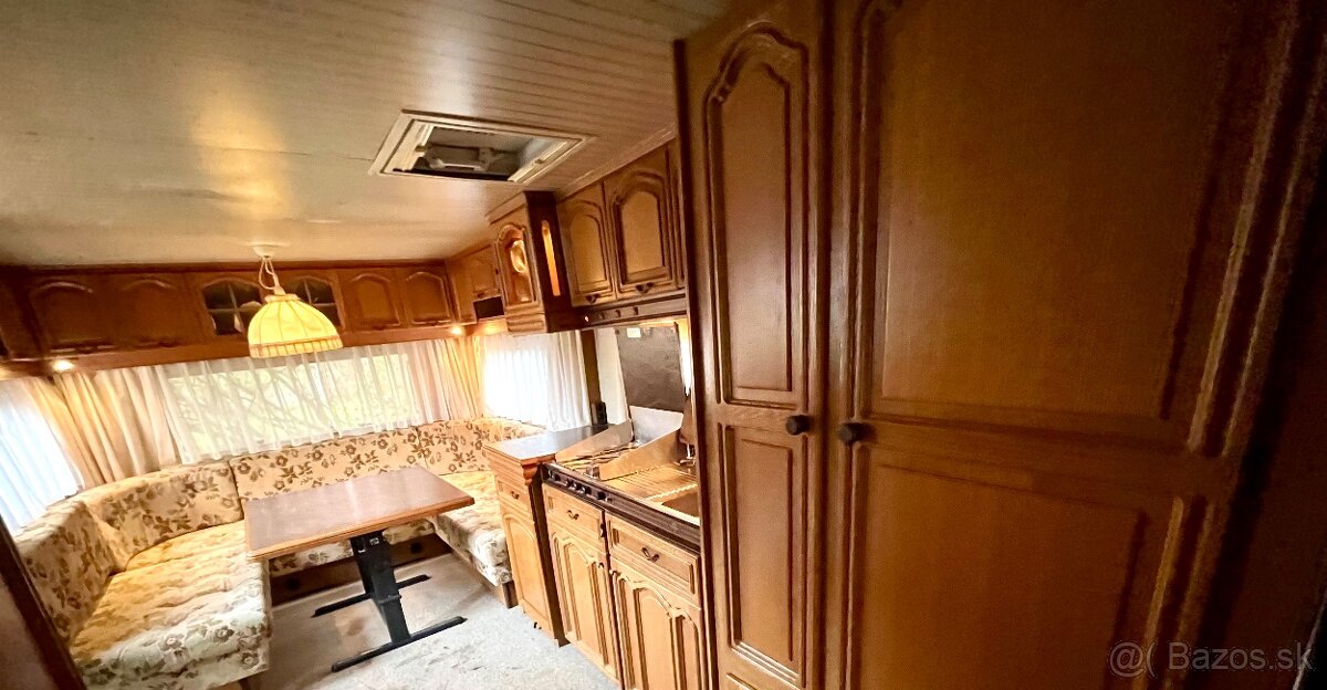 Karavan obytný prives Hobby de luxe - 7