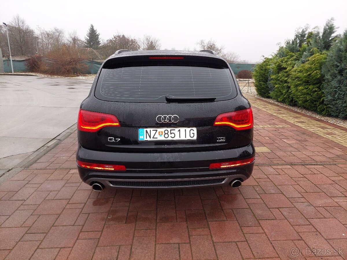 Audi Q7 - 7