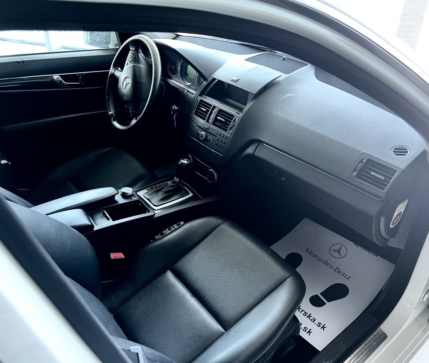 Mercedes-Benz C 200CDI Automat BlueEFFICIENCY Elegance SK - 7
