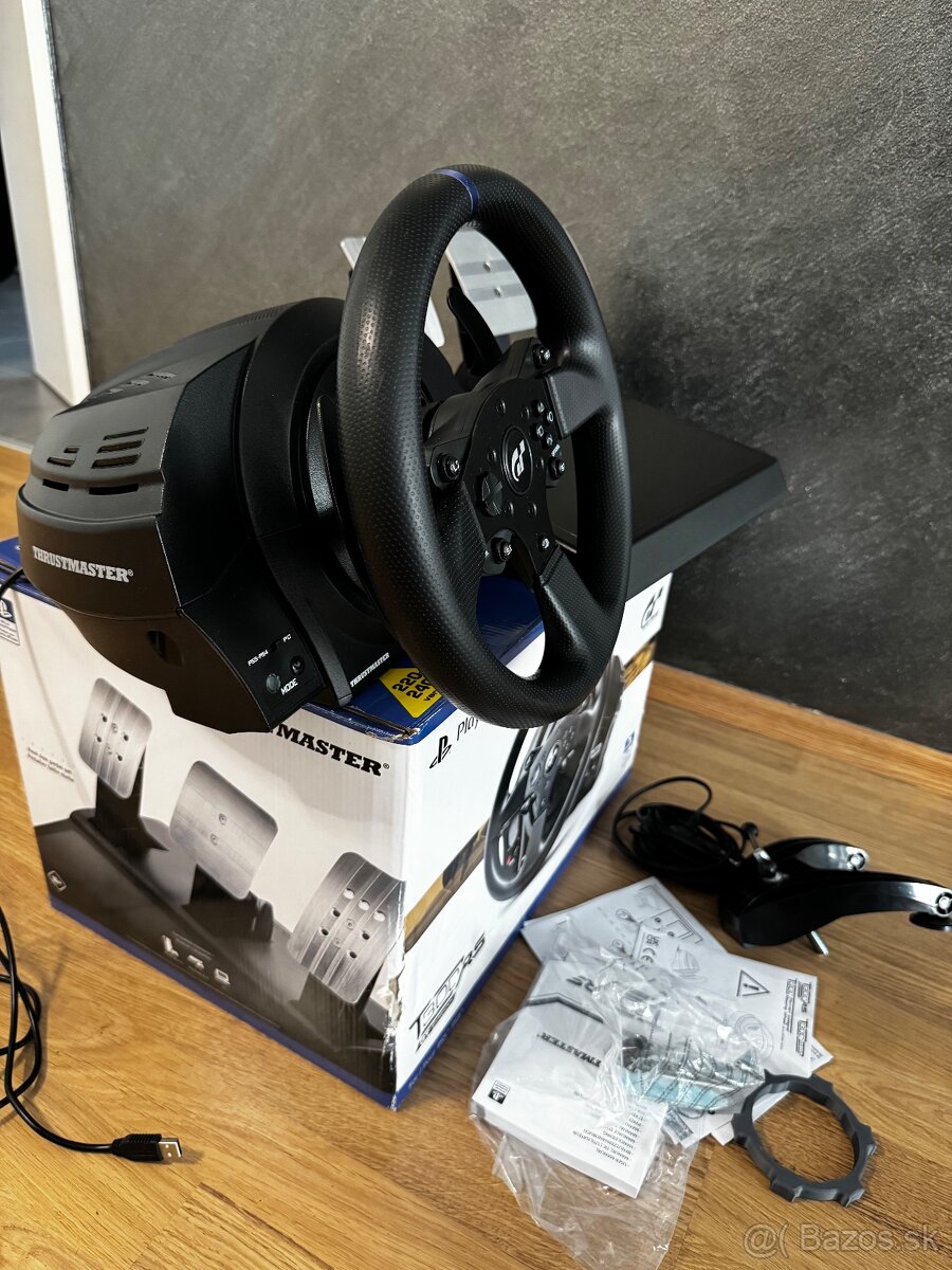 Thrustmaster T300 RS GT Edition - 7