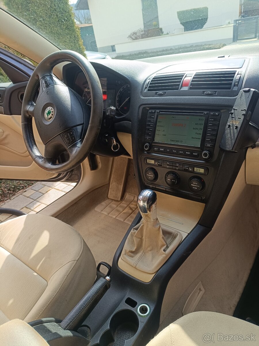 Škoda Octavia - 7