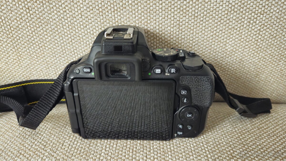 Nikon - 7
