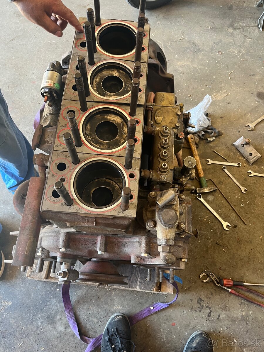 Motor zetor - 7