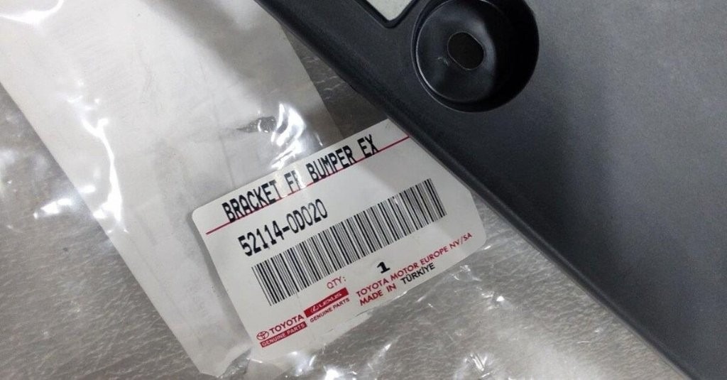 Hmlovka, Držiak ŠPZ, Lišta.... - 7