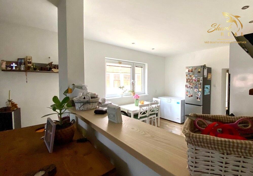 Príjemný a moderný rodinný dom, vhodný aj ako chalupa - 7