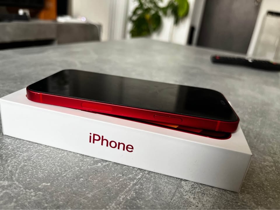 📱 iPhone 12 – 64 GB – PRODUCT RED - 7