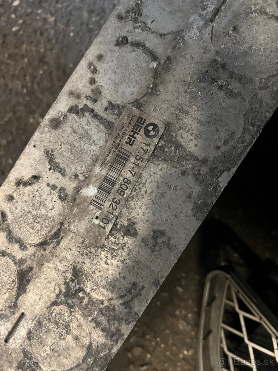 Diely BMW X5, X6 E70, E71 naraznik - 7