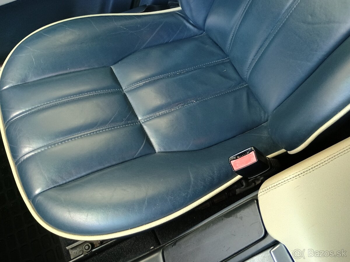 Predám RANGE ROVER VOGUE 3L D. HSE - 7