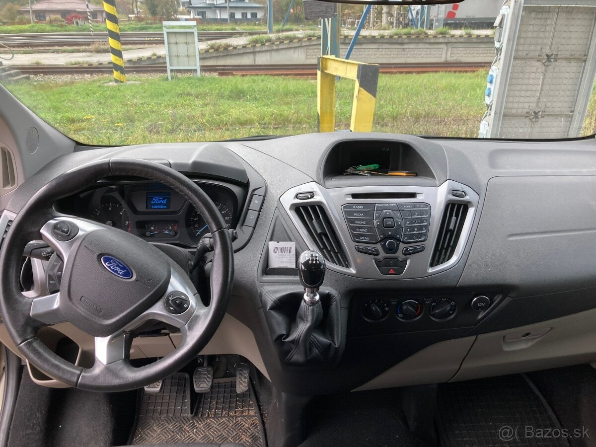 Ford TOURNEO CUSTOM - 7