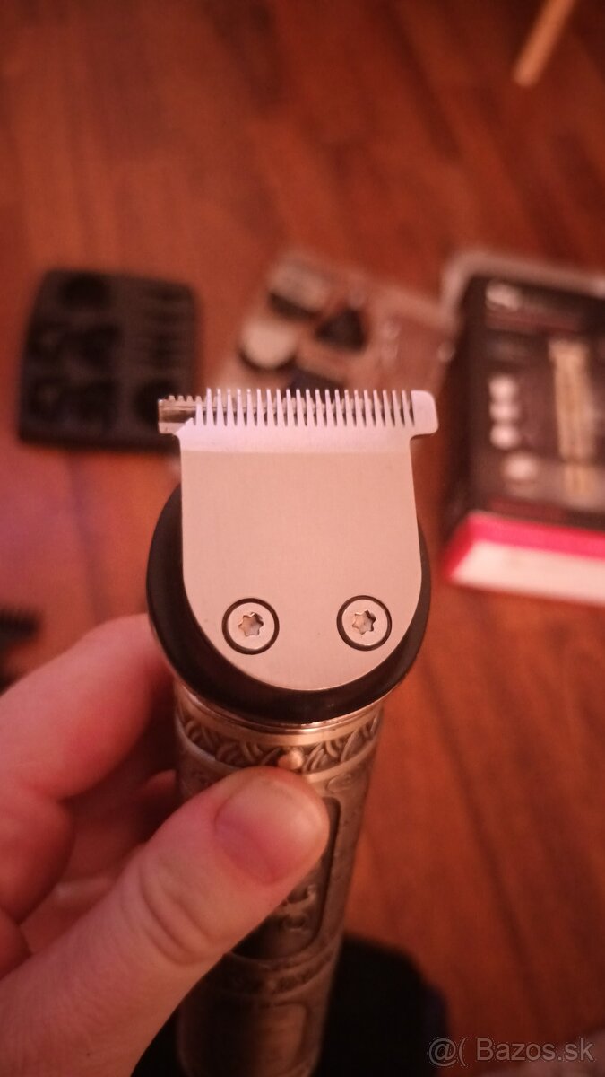 Strojček na vlasy - 7