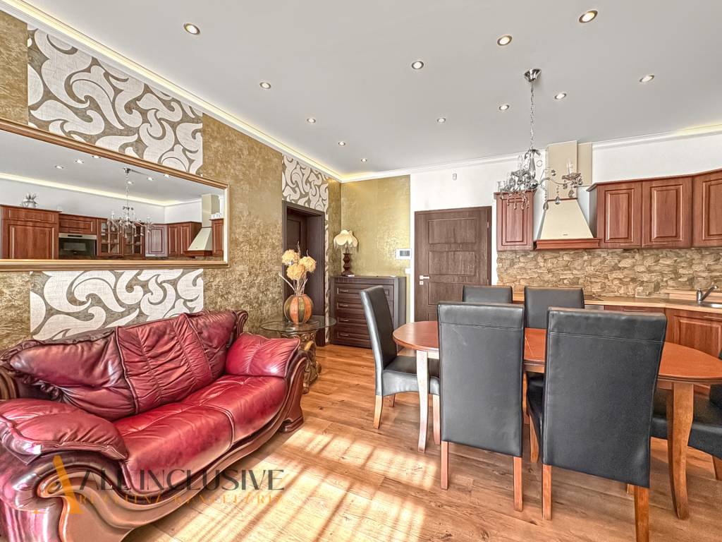 ALL INCLUSIVE | NA PREDAJ 3-IZBOVÝ RD (ČASŤ DVOJDOMU), DUNAJ - 7