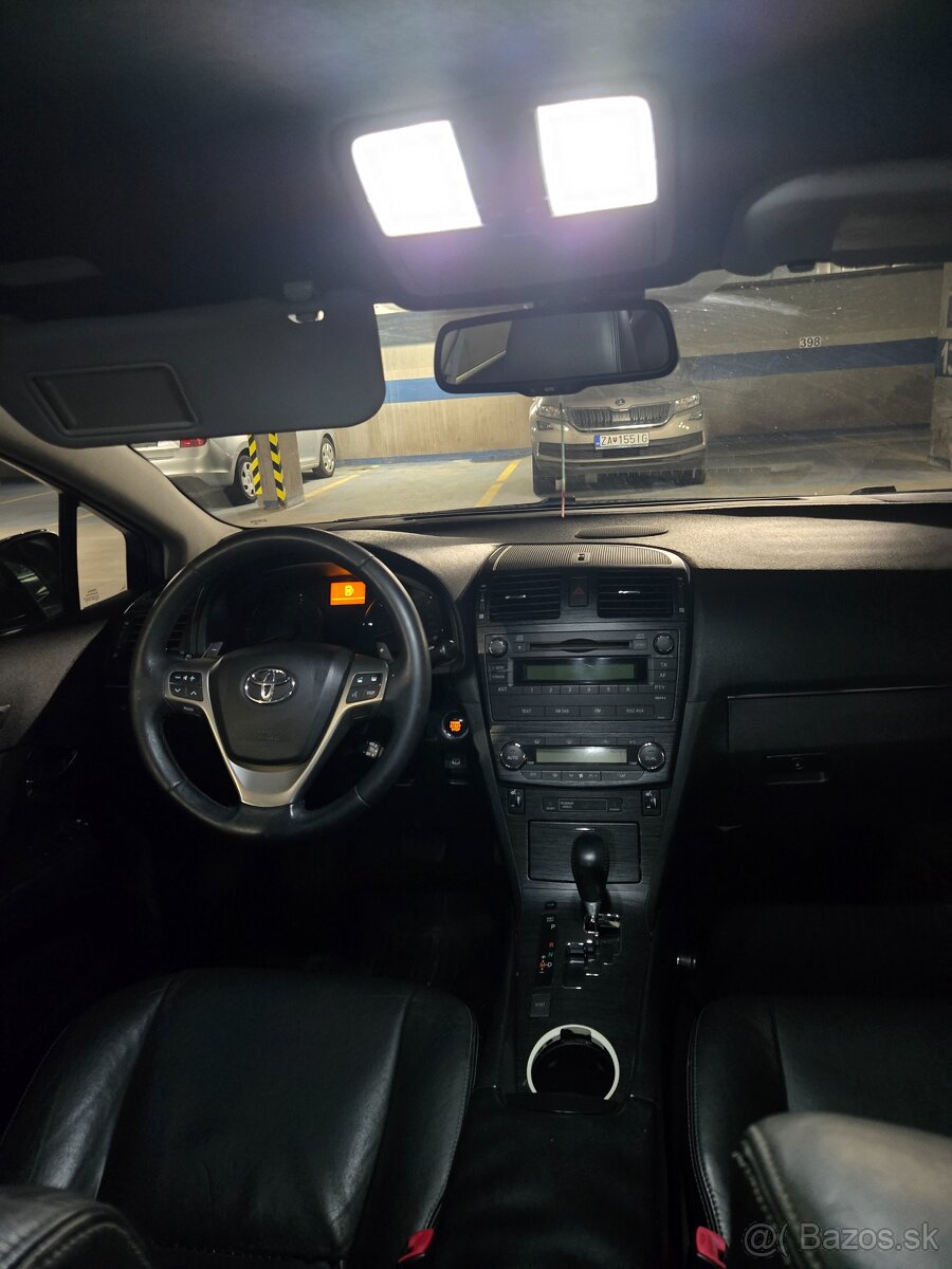 Toyota avensis 2,2 D-CAT - 7