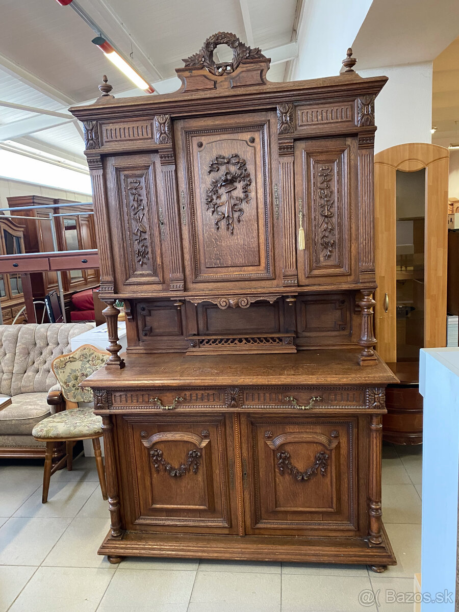 Dubové příborníky a vitriny Belgie a Německo - 7