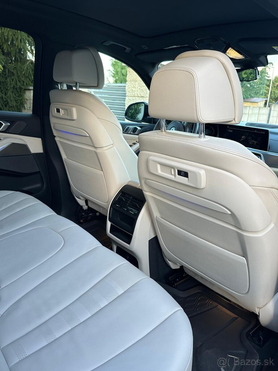 BMW X5 30d M-paket - 7