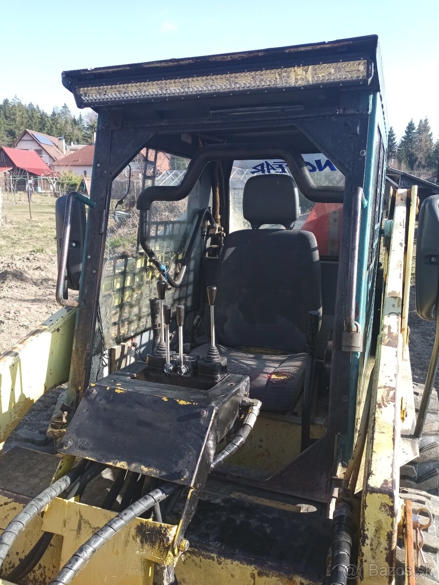 Šmykom riadený nakladač Daewoo - 7